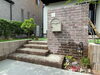 「門周りに植栽とライトで彩りを♪《福島市でエクステリアのことならグリーンライフ》」