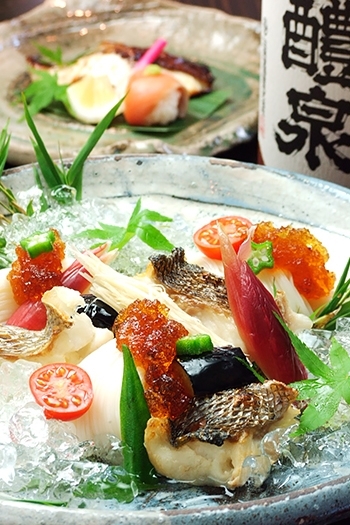 日本酒や焼酎など料理に合うお酒も多数用意しています。「株式会社ブラッサイ・カンパニー」