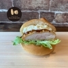 夏休み限定のチキン南蛮バーガー「夏休み限定！チキン南蛮バーガー✨️  パン工房かおりほのか（岡山市南区）」