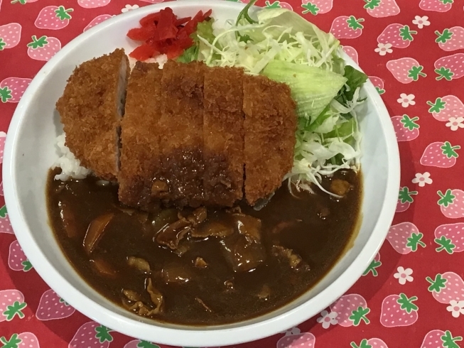 「本日のAランチは　カツカレー🍛」