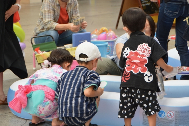 松山中央商店街連合会より提供「松山の夏の風物詩、松山商店街土曜夜市　明日が最終日✨」