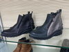 一風変わったデザイン性の高いブーツもございます✨「冬はブーツですね👢　靴のフィッティングの専門家😊がいるお店です」