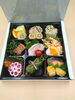 「お弁当　折詰め　♪」