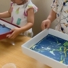 絵の具遊び(わくわく保育園、岡山市東区浦間、認可外保育施設、無償化対象保育園、ゆめタウン平島付近)