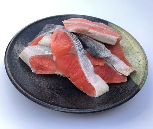 紅鮭切り落とし「今週は「甘塩紅鮭切り落とし」がお買い得です！★【新潟市西区のカニ屋！】」