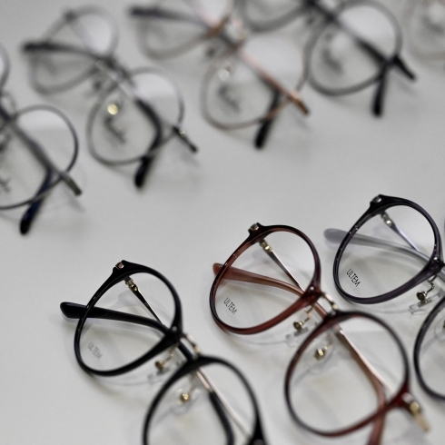 人気の大きめサイズのコンビネーションフレーム「1万以下でも作れる|初めてのメガネ・リーズナブルなメガネをお探しの方に」