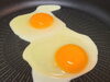 フライパンと目玉焼き「【キッチンプルート☆次回の営業日は 9月5日 です】テフロン加工のフライパンを長持ちさせるコツ」