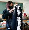 衣装制作の授業風景をお伝えします♪「服好き♥おしゃれ好き♥服飾学生　神戸文化服装学院　楽しむところからスタート♪衣装制作の授業風景をお伝えします♪JR山陰本線「神戸駅」、地下鉄湾岸線「ハーバーランド駅」周辺　学校情報★駅から近い　好立地 　好きなことを仕事にしよう♪」