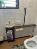 取替前のカウンター付き手洗い器「トイレのカウンター付き手洗い器をホワイトで一新しました」