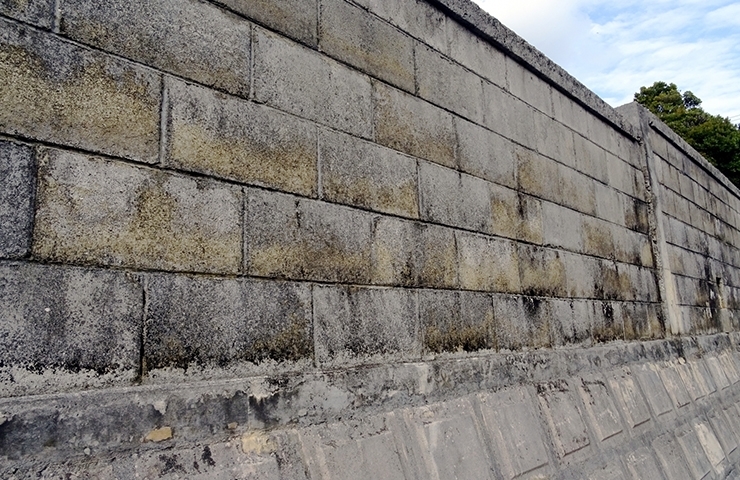 ブロック塀撤去の際に使える補助金があります 新居浜市役所に聞く 便利 お得 安心情報 まいぷれ 新居浜市 ブロック塀撤去の際に使える補助金があります 新居浜市役所に聞く 便利 お得 安心情報 まいぷれ 新居浜市