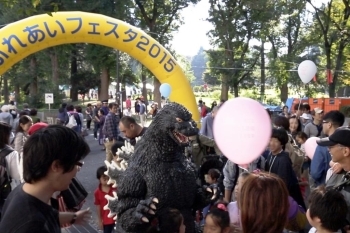 新宿観光特使 怪獣「ゴジラ」