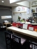 落ち着いた雰囲気の店内。お一人様大歓迎。「味処 八代」