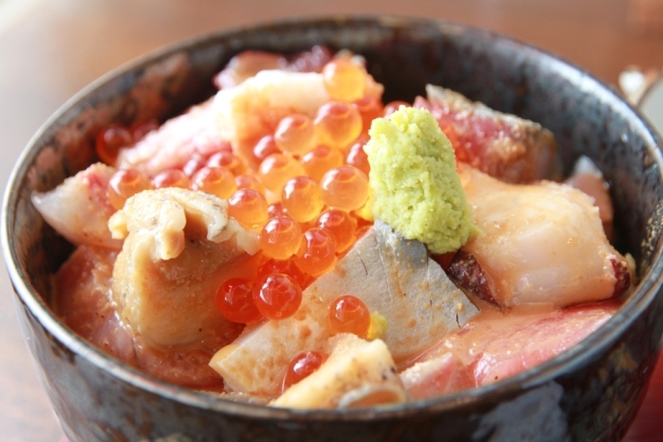 太良福 感動の味とうれしい価格 海鮮丼500円 まいぷれ 今日のランチ 佐賀 まいぷれ 佐賀 神埼