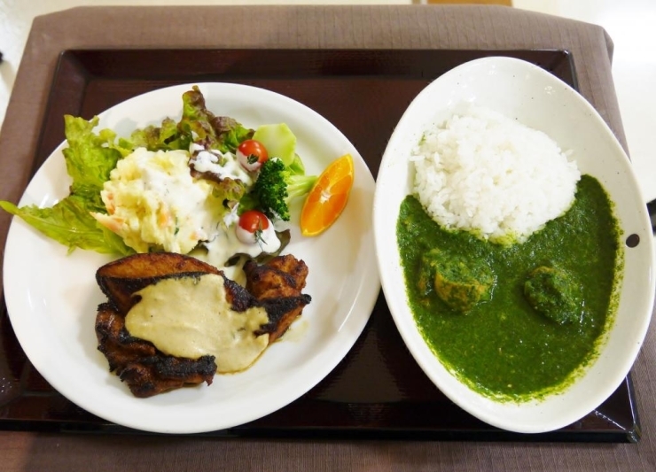 サグチキンカリー＆マレーシアングリルチキン