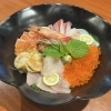 旬な魚介類の海鮮丼
