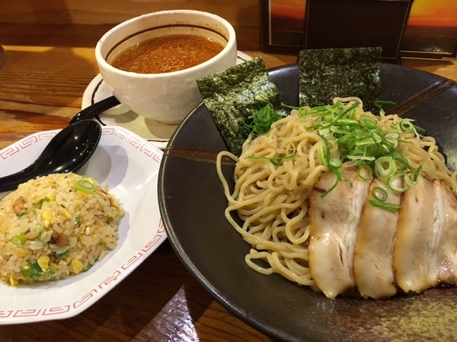 ピリ辛つけ麺＋ミニチャーハン