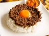 黄身のせドライカレー(サラダorデザート、ドリンク付き)<br>税込930円