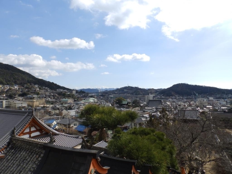 「戦い」が終わり、清々しい尾道の景色。春には西國寺さんの桜並木の石段がきれいでおススメですよ！