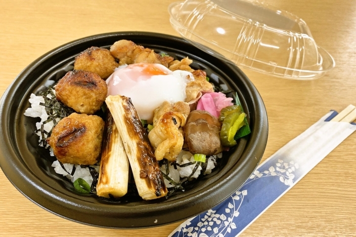 くつろぎ居酒屋 鳥一番 居酒屋さんが提供する 本格派の やきとり丼弁当 をテイクアウトしてランチ 胎内 おすすめランチ特集 新発田 胎内 聖籠 まいぷれ 新発田 胎内 聖籠 くつろぎ居酒屋 鳥一番 居酒屋さんが提供する 本格派の やきとり丼弁当 をテイクアウトしてランチ 胎内 おすすめランチ特集 新発田 胎内 聖籠 まいぷれ 新発田 胎内 聖籠