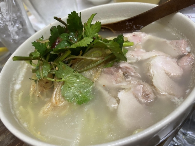 完全数量限定！鶏白湯ラーメン！！「焼肉屋さんですが…な裏メニュー（笑）」