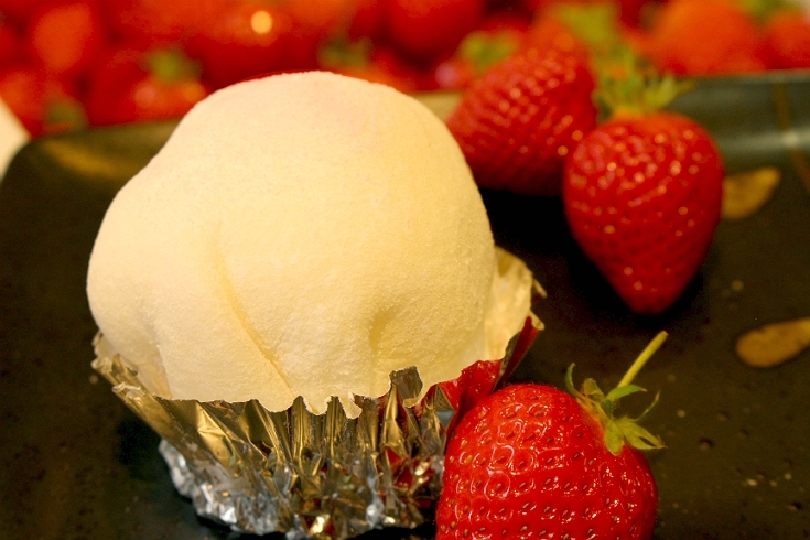 スイーツタケムラ ケーキ屋さんが作る洋風いちご大福 紀寺 奈良市で買えるいちご大福 まいぷれ 奈良 生駒