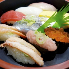 【回転寿司 日本海】　お得な寿司ランチ