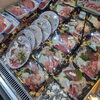 「なぜか魚屋で餅と大判焼きがバリ売れる🤣🤣」