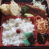 「本日のおすすめランチは鶏の香草パン粉焼き」