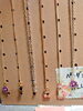 「当館直売所では可愛いハンドメイド雑貨も販売中です！」