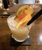 「お洒落なバーで　たっぷりの生クリーム(o^^o)」