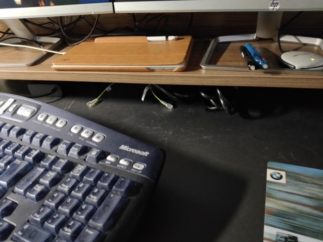 ディスプレイの下にキーボードも収納可能です!