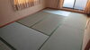畳が新しくなったら明るい部屋になりますよ。「梅雨が明けたぜぃ！畳替えるぜ〜？。ワイルドだろ？」