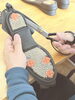 小樽　就労B型　らしくワーク「一裁ち一裁ちに心を込めて✂️「らしくワーク」靴の裏ゴムカット作業！」