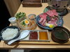 「絶品ランチメニューをご紹介！　萬まる盛特選ランチは、肉の質・ボリュームとも最高！　満足度ナンバーワン！」