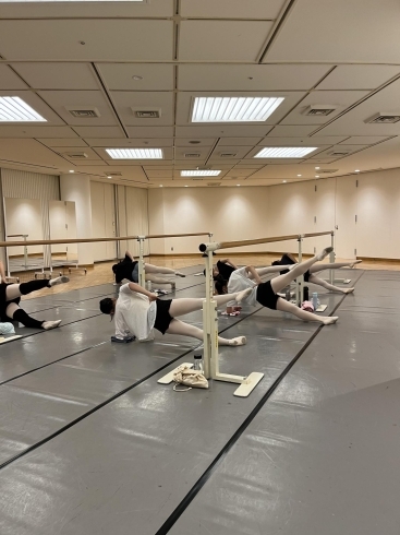 中学生以上のクラスです。「八王子で活動しています飯田有美子バレエスタジオです。」