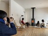 撮影風景｜動画撮影･制作:代表 猪又「糸魚川市･上越市で薪ストーブのある暮らしをしたい方に｜オーナー様インタビュー動画配信中」
