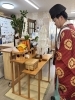 神主さん、大変お世話になりました「新事務所へお引っ越ししました！木の香りに包まれた空間でお迎えします」