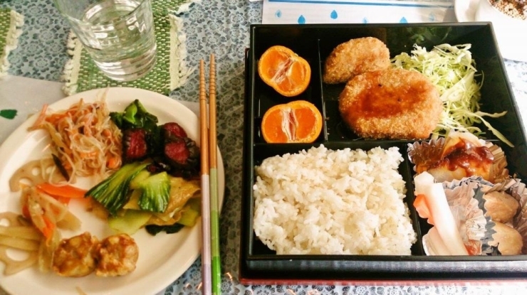 本日のＡランチ　カレーコロッケ　５５０円（税込）　※サラダ・惣菜バイキング付き