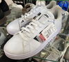 人気のアディダススニーカーがセール中「MKミッシェルクラン新入荷＆アディダスセール中！上級シューフィッターが足に合う一足をご提案します」