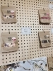 「杉戸工場チョコレートショップのご紹介｜人気は「割れチョコ」」
