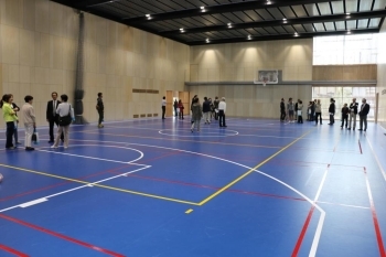 1階、2階：体育館<br>新松戸キャンパスに体育館ができました。<br>バスケットゴールもあり、様々なスポーツが可能です！