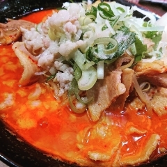 「らー麺　武蔵」肉辛麺