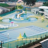 【坂祝町民ふれあいプール】　幼児用プールあり、流れるプールあり、ウォータースライダーあり　加茂郡坂祝町（さかほぎちょう）