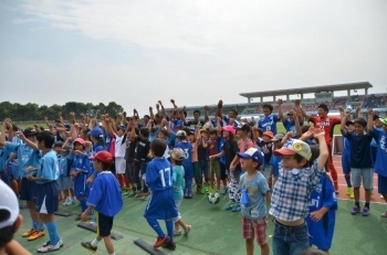 子どもたちと一緒に盛り上がります