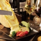 ラクレットチーズとワインで楽しむ「サマーディナーブッフェ」