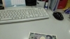 毎回手渡しだった1000円が今回はこんなに無造作な形で机に！　いくつになってもシャイな編集長です。<br>ありがたくいただきます。
