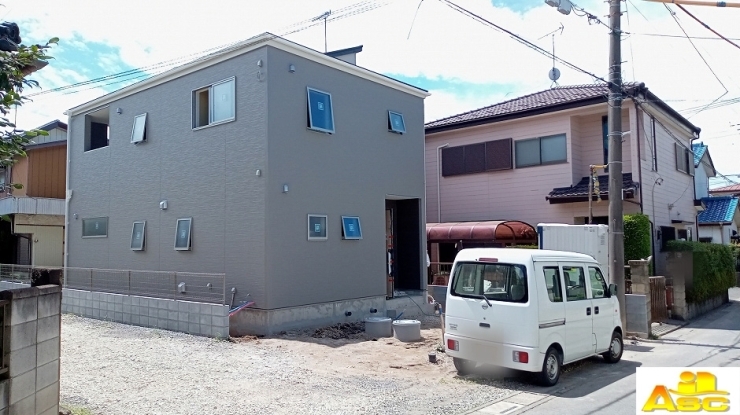 北東角地「伊奈町大字小室新築戸建住宅 敷地39坪 小室小学校、南中学校区域　4SLDK北東角地」