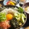 【あかがね食べ歩き】［新居浜市:久保田町］BON　VOYAGE（ボンボヤージュ）のランチで湘南のしらす丼を頂きました。