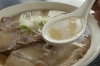 「喜多方ラーメンの街で「ネオ喜多方」を名乗る一杯。会津牛の牛骨スープを、ばってんさんで」