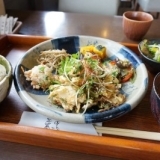 【カフェまめちゃ】からだにやさしい自然食ランチ｜多米中町